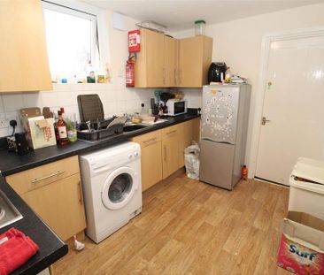 3 bedroom flat to rent - Photo 1