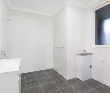 2-Bedroom Home in the Heart of Keiraville - Photo 5