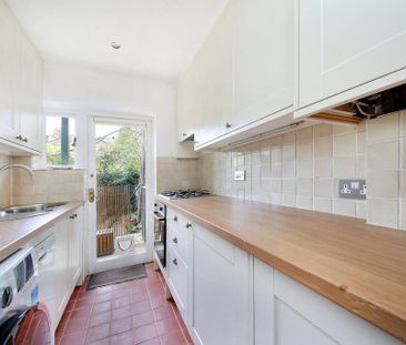 2 bedroom flat to rent - Photo 6
