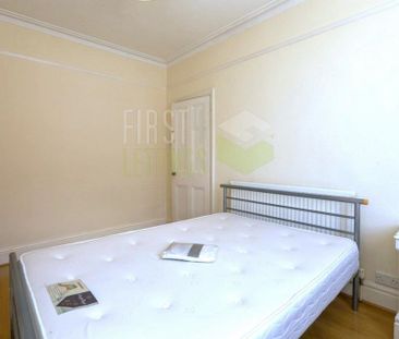 4 bedroom terraced house to rent - Photo 5