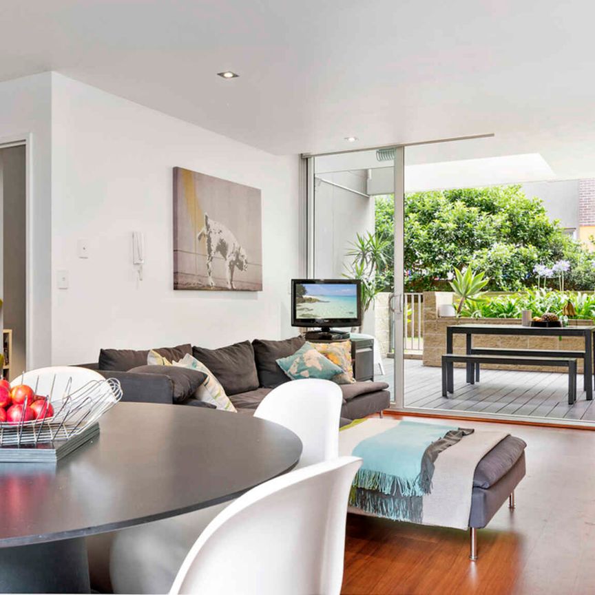 Location & Lifestyle - Photo 1