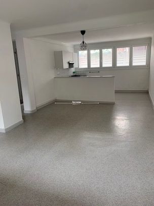 Location Appartement 3 pièces 62m² LILLE 59000 - Photo 1