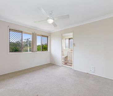 Boutique Comfort Meets Urban Convenience – Your Next Home Awaits in... - Photo 6