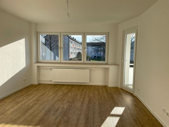 Modernisierte 3-Zi.-Whg. mit Balkon in angrenzender Nähe zu E-Haarzopf! - Photo 1
