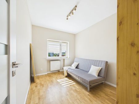 3 niezależne pokoje + balkon - ul. Kwartowa 56 m² - Zdjęcie 3