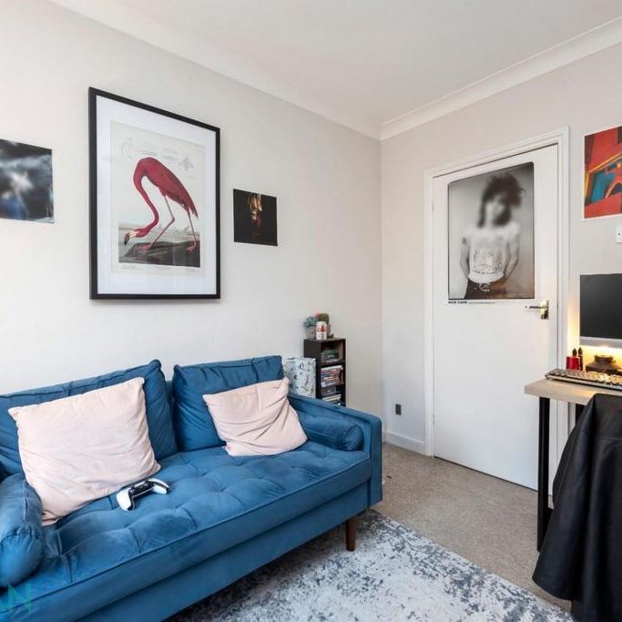 3 bedroom apartment to rent - Photo 1