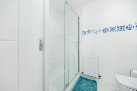 4 bedroom terraced house to rent - Photo 4