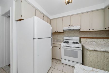 For Lease - 47 Wheelwright Crescent, Toronto, Ontario - Photo 4