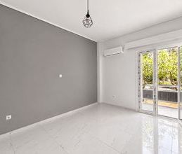 Διαμέρισμα για ενοικίαση - Γλυφάδα, - Photo 1