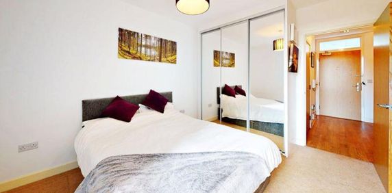 1 Bed Flat, Agnes George Walk, E16 - Photo 2