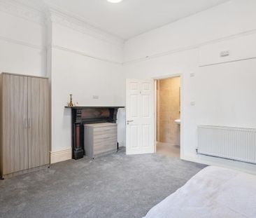 13 bedroom terraced house to rent - Photo 6