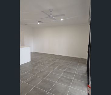 ***BRAND NEW*** - 3 BEDROOM TOWNHOUSE AVAILABLE NOW - Photo 1