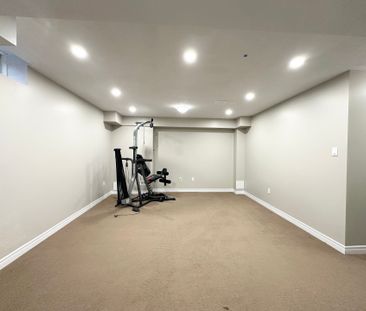 For Lease - 299 Sarah Cline Drive, Oakville, Ontario - Photo 5