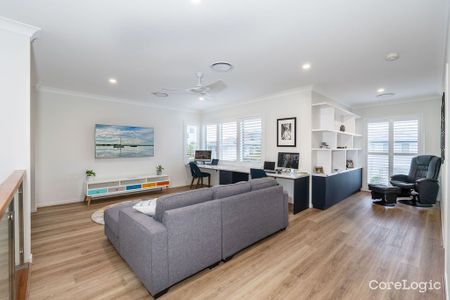 11 Havana Way, Paradise Point QLD 4216 - House For Rent | Domain - Photo 3