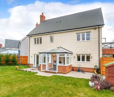 4 bedroom detached house to rent - Photo 5