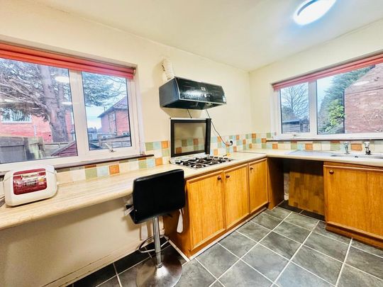 5 bedroom semi-detached house to rent - Photo 1