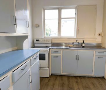 Close to the Bay - Photo 4