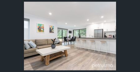 Three Bedroom Home In Peaceful Location - Photo 2