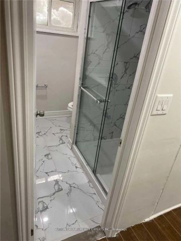 92 Silverstone Drive #Basement - Photo 4