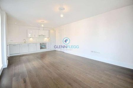 Blake House, Bishops Road, Slough, SL1 - Photo 2