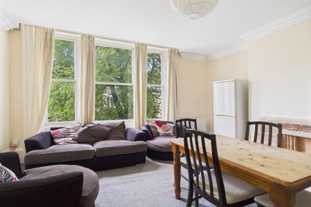 4 bedroom property to rent - Photo 3