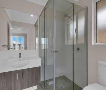 Four Bedroom Family Home in Dawesville - Photo 5