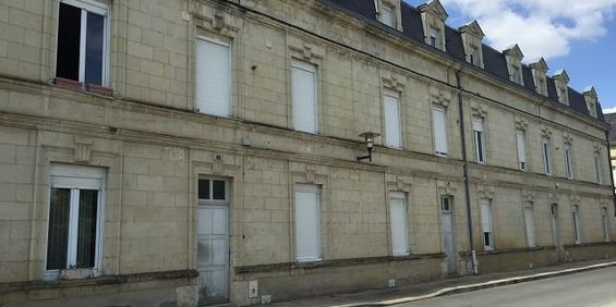 Location Appartement 2 pièces 30m² ST HILAIRE ST FLORENT 49400 - Photo 3