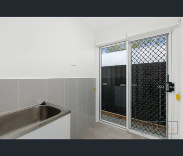22 Heseltine Place, Pallara, Qld 4110 - Photo 3