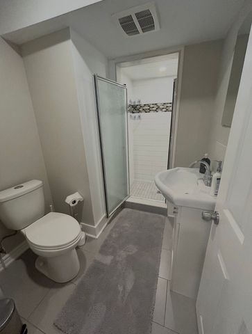 For Lease - 4206 Bloor Street Unit# Basement, Toronto, Ontario - Photo 2