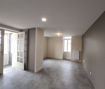 Location appartement 2 pièces 58 m² à Bourg-en-Bresse (01000) - Photo 3