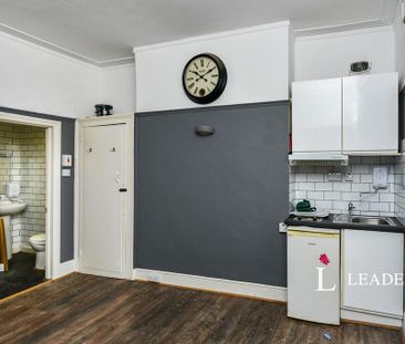 Studio to rent - Photo 4