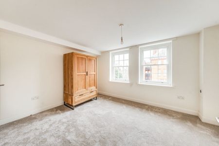 Lewisham High Street, London, SE13 - Photo 3