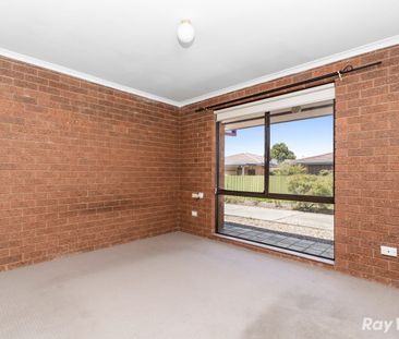 Well-Priced 2 Bedroom Unit Offering Easy Living - Photo 6