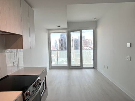 For Lease - 3900 confederation Parkway Unit# 2202, Mississauga, Ontario - Photo 3