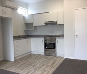 Freshly Renovated One Bedroom Flat in Central Avenues Location - Av... - Photo 6