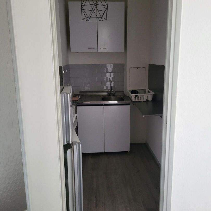 Location Appartement 1 pièce 28m² - Photo 1