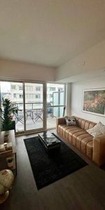 Lovely 1-Bedroom Suite with Breathtaking Views in Midtown - Photo 4