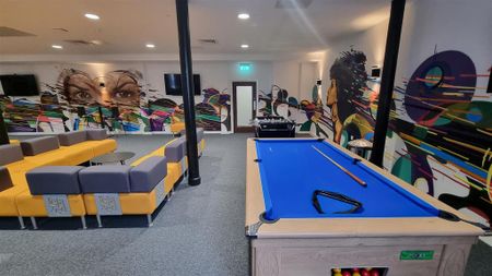 1 bedroom private hall to rent - Photo 2