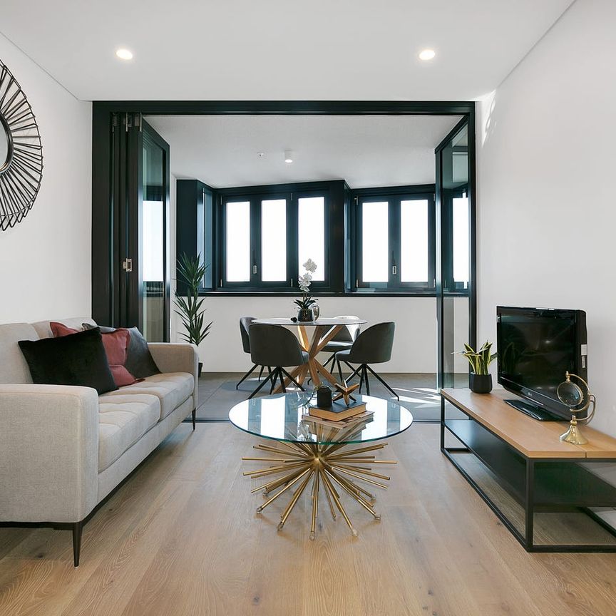 UNFURNISHED 2 BED 2 BATH 1 CAR available 03/04/2026 - Photo 1