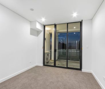 Amazing Unit in Exceptional Location - Photo 4