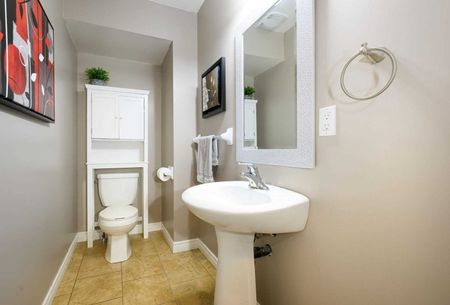 For Lease - 20 McConkey Crescent, Brantford, Ontario - Photo 4