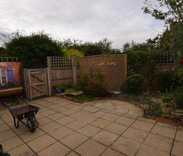 3 bedroom terraced house to rent - Photo 4