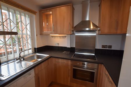 Calder House, Leeds City Centre, LS10 1JJ - Photo 3