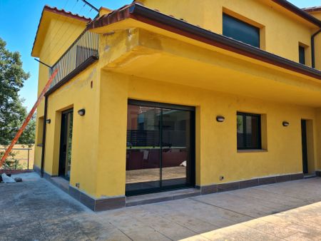 Casa o chalet de alquiler en Aiguaviva - Photo 3