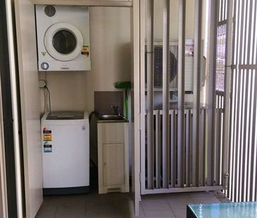 One Bedroom Fully Furnished Unit - Photo 5