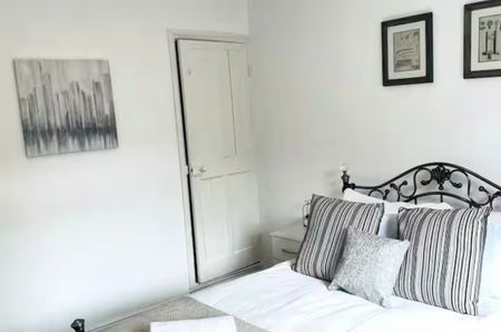 3 Bed Terraced House, Dorset Road, CV1 - Photo 5