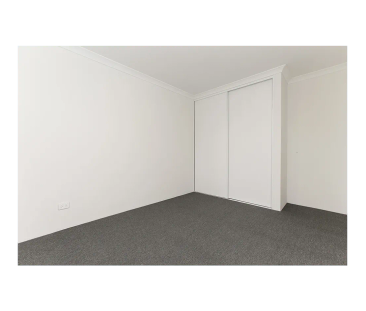 Spacious Family Living in the Heart of Byford!!! - Photo 3