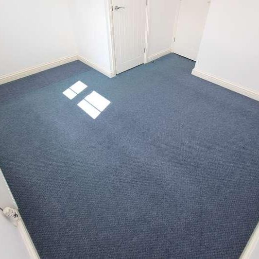 Patient Close, Beeston, Beeston, NG9 - Photo 1