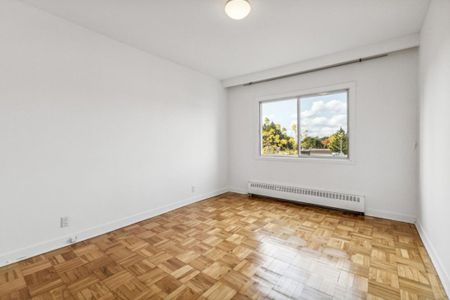 4265 Rue Jean-Brillant, H3T 1P2, H3T 1P2, Montréal - Photo 3