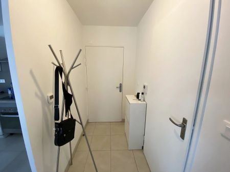 Location Appartement 2 pièces 42 m2 à Joué-Lès-Tours - Photo 3